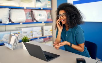 Décoration durable : illuminez votre magasin avec style !